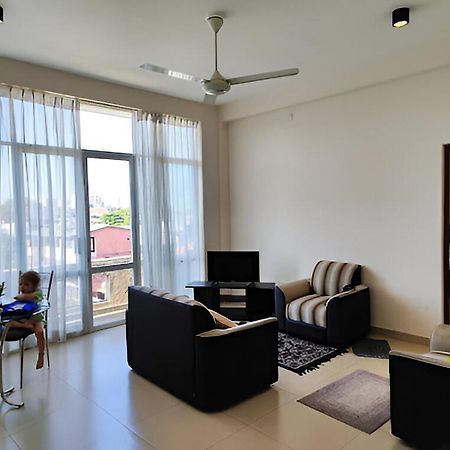Vivas Residencies Luxury Apartments Dehiwala-Mount Lavinia Buitenkant foto