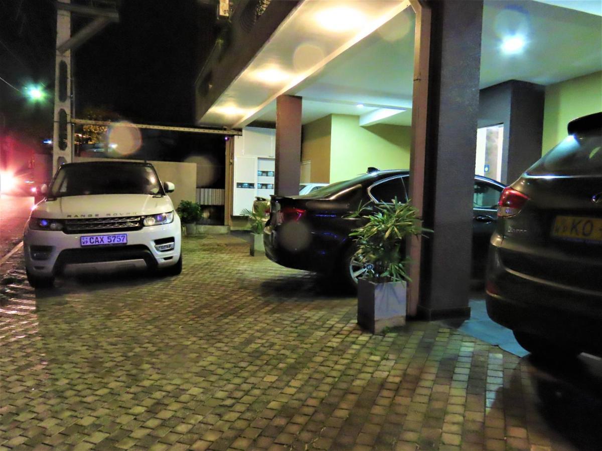 Vivas Residencies Luxury Apartments Dehiwala-Mount Lavinia Buitenkant foto